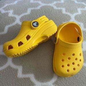 Yellow crocs baby/toddler size 2/3